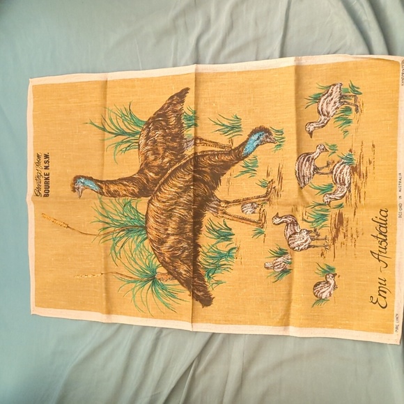 Tea towel Designed in Australia with emus - Picture 1 of 9